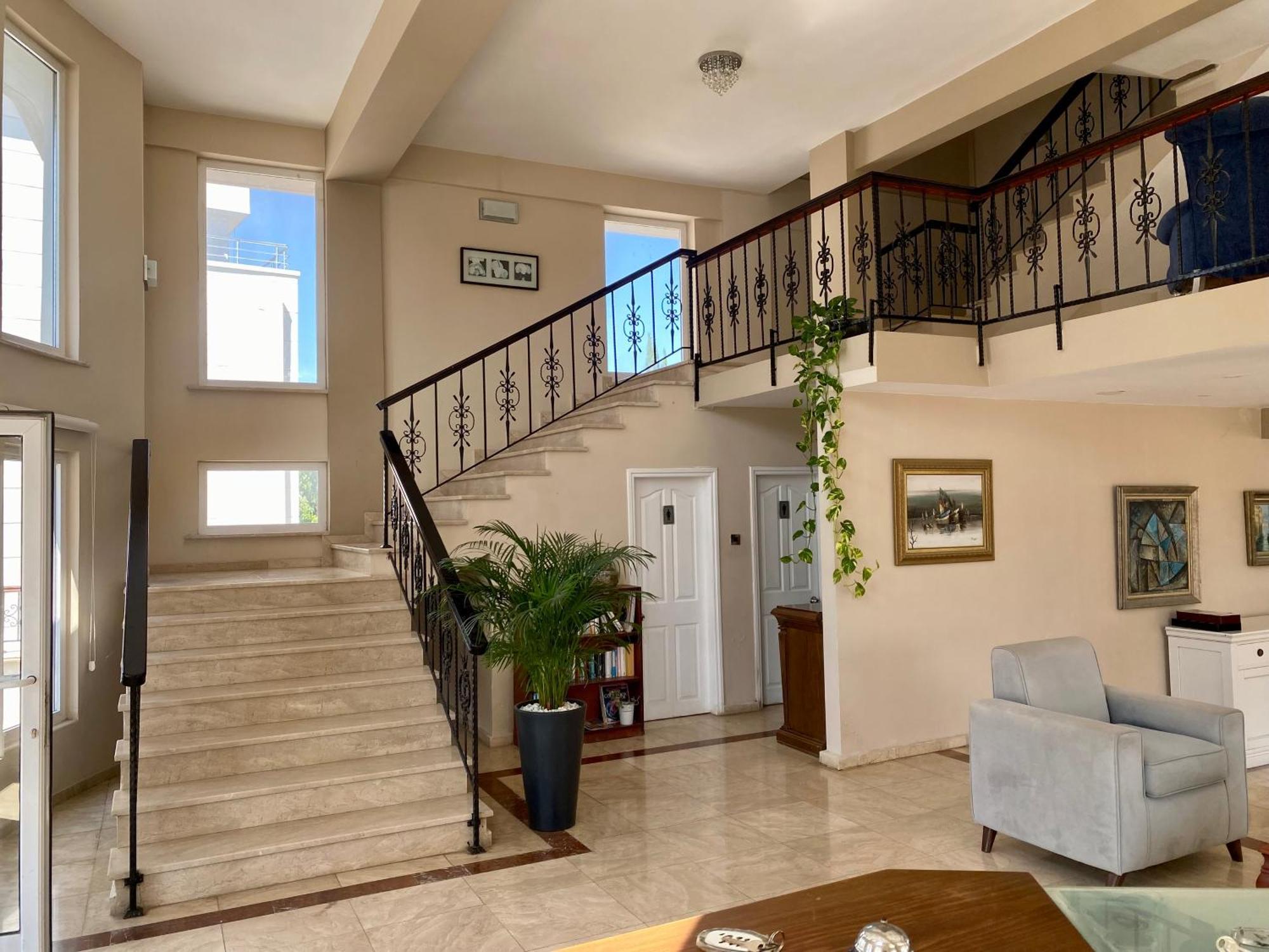 The Prince Inn Hotel & Villas Agios Georgios  Exteriör bild