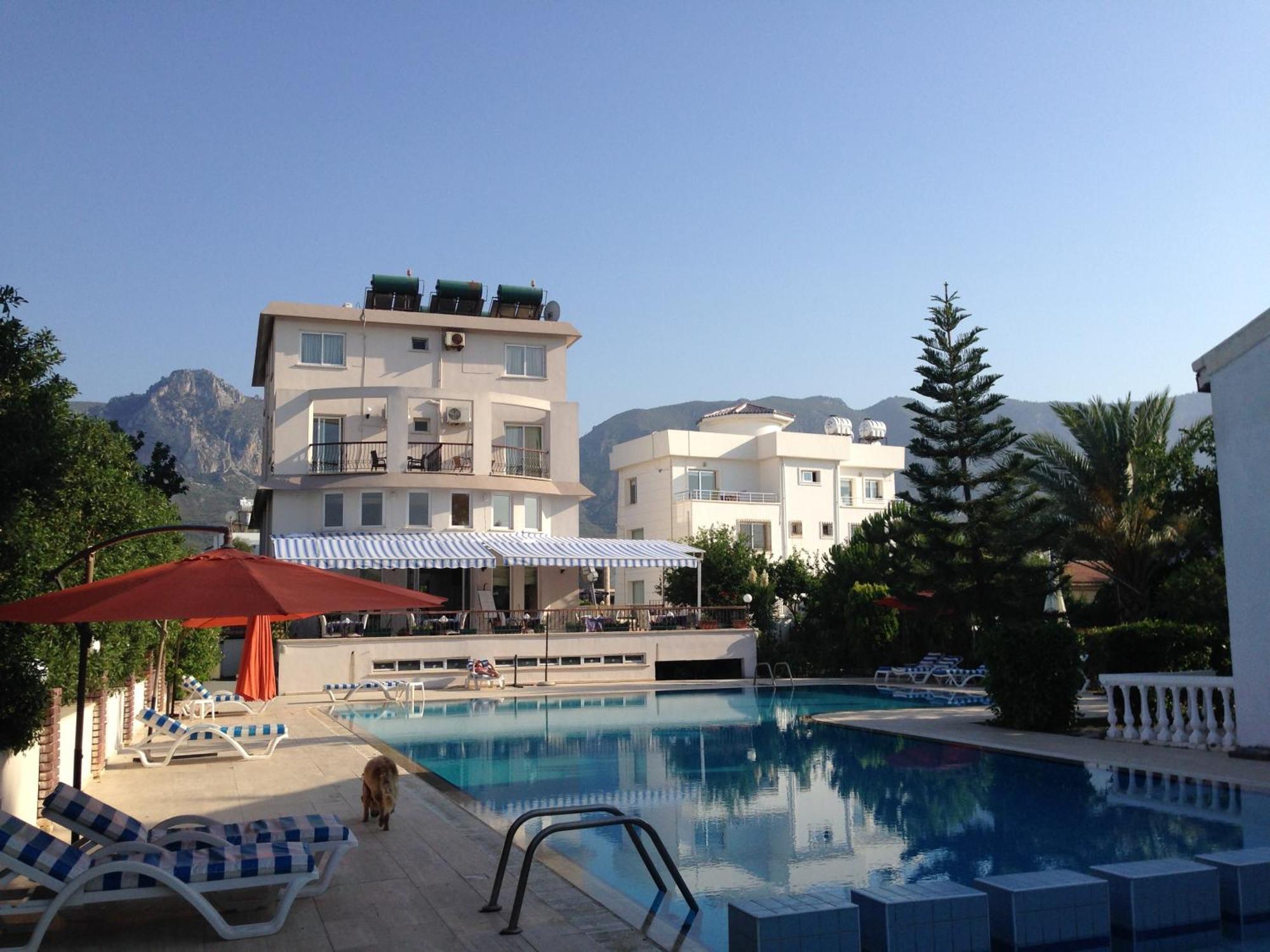 The Prince Inn Hotel & Villas Agios Georgios  Exteriör bild