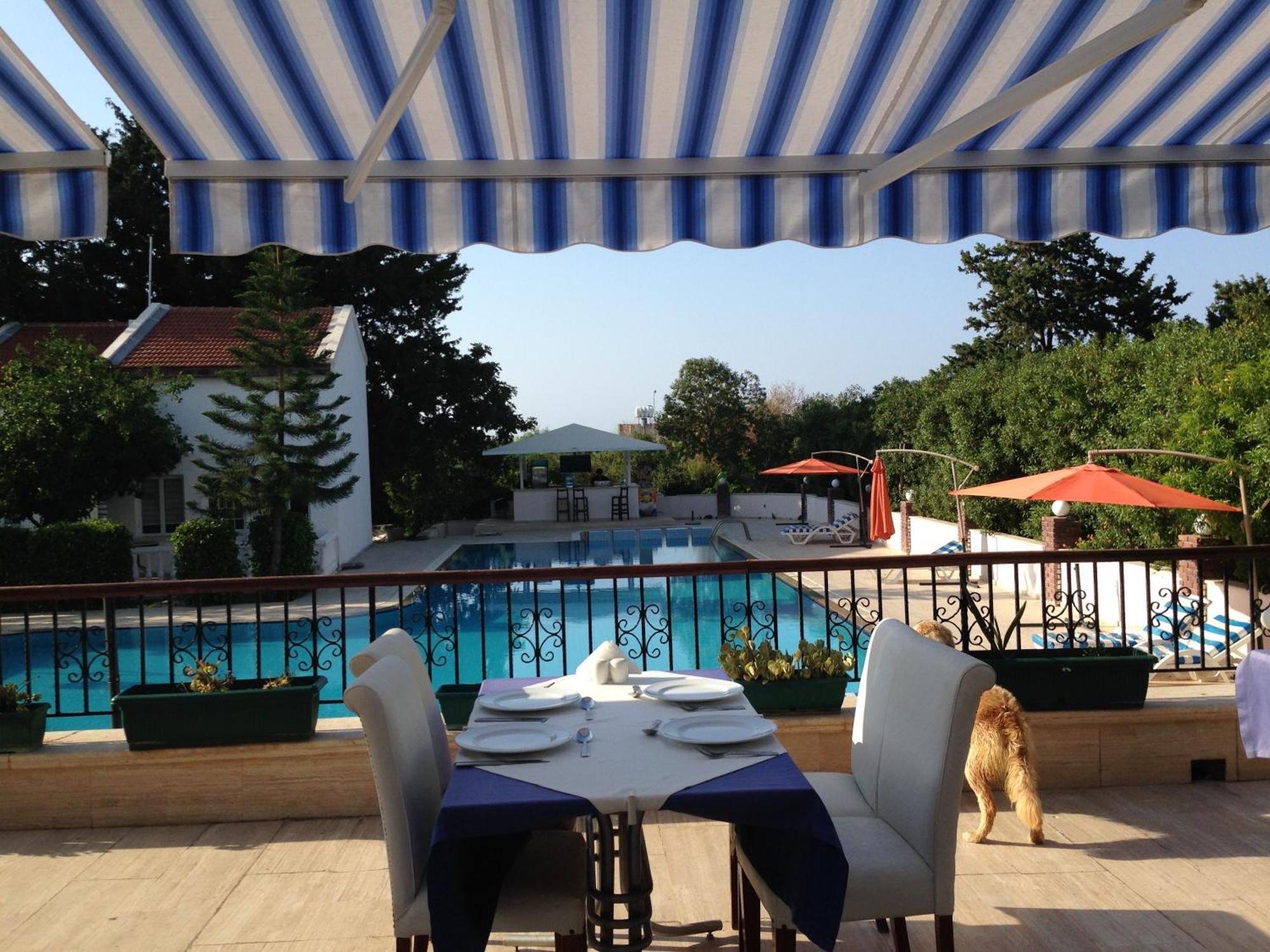 The Prince Inn Hotel & Villas Agios Georgios  Exteriör bild