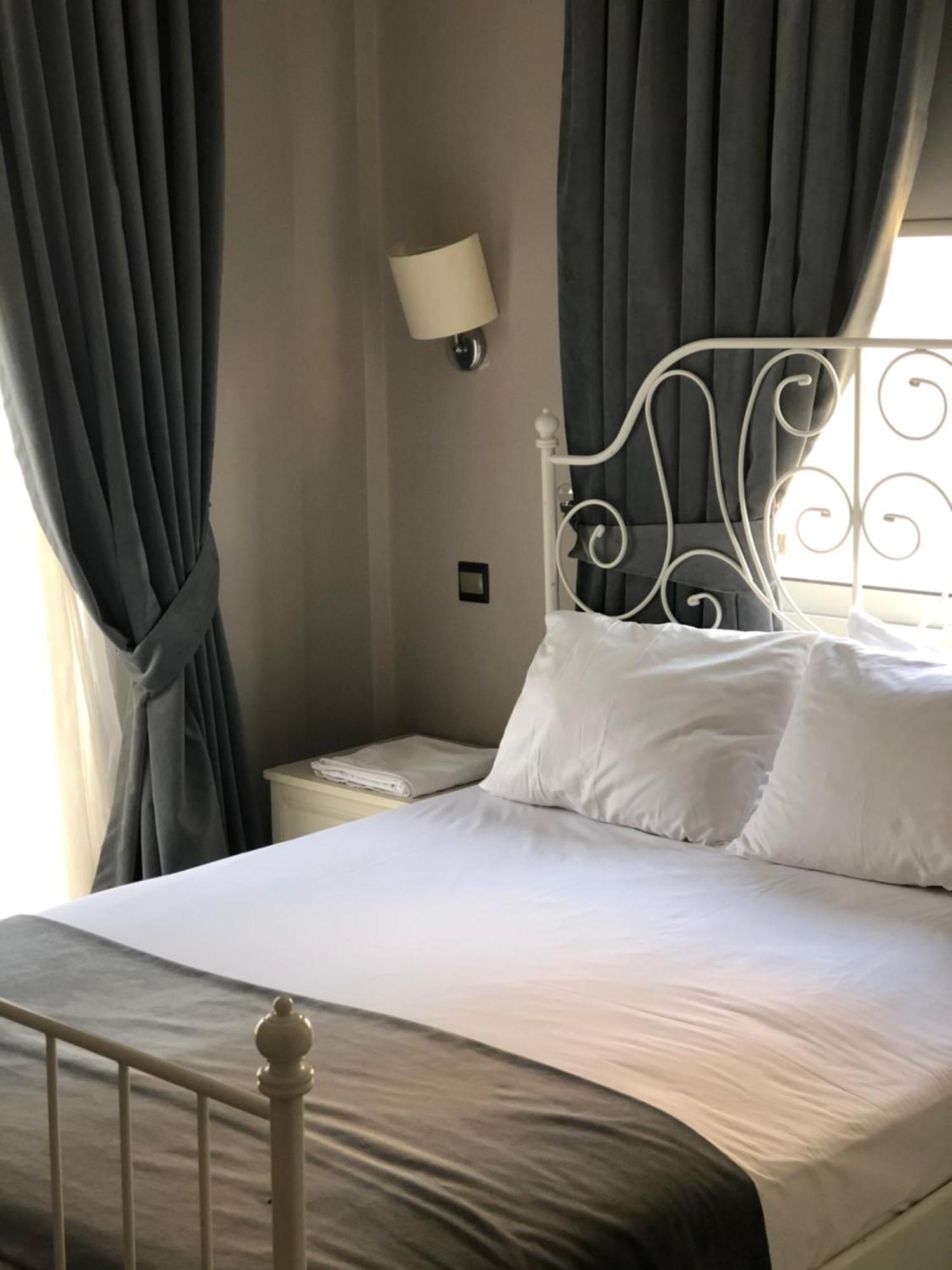 The Prince Inn Hotel & Villas Agios Georgios  Exteriör bild
