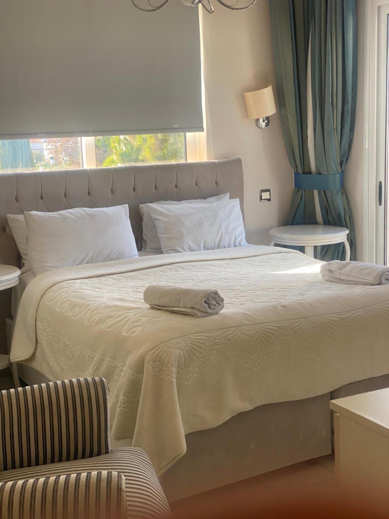 The Prince Inn Hotel & Villas Agios Georgios  Exteriör bild
