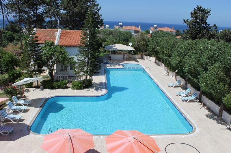 The Prince Inn Hotel & Villas Agios Georgios  Exteriör bild