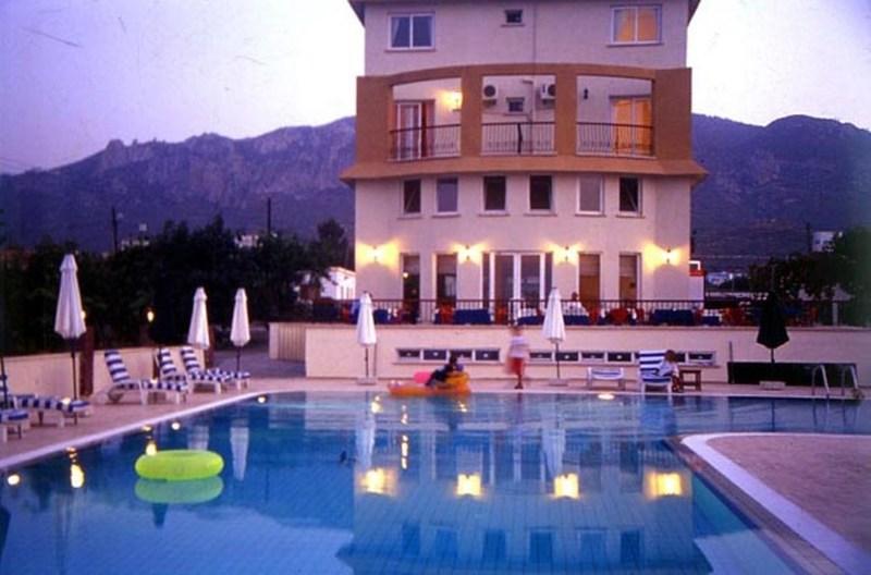 The Prince Inn Hotel & Villas Agios Georgios  Exteriör bild